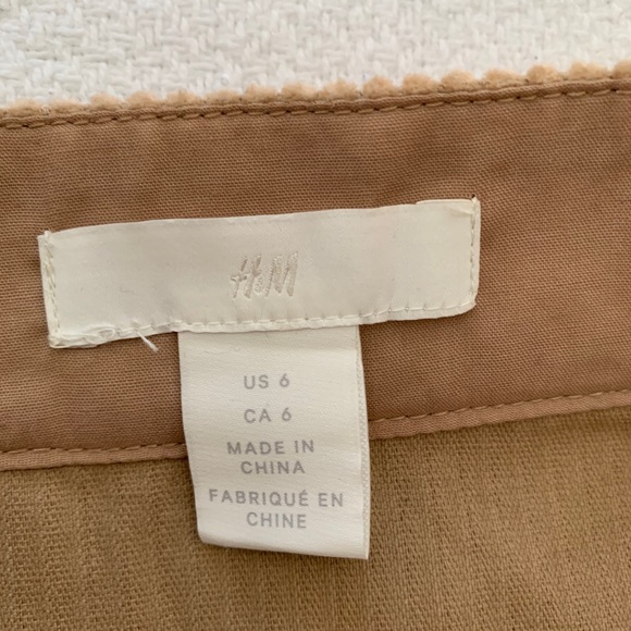 H&M corduroy skirt - Picture 2 of 3